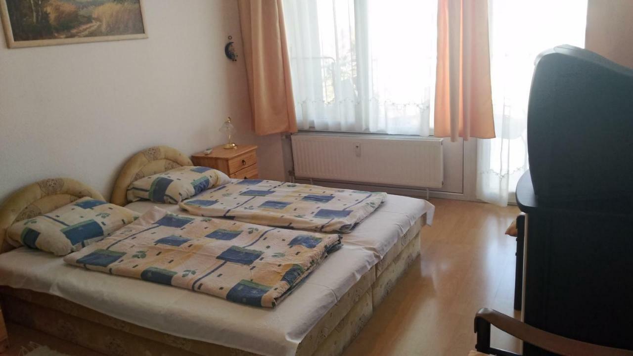 Amanda Apartman Siófok Esterno foto